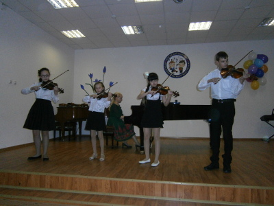 P2203225
